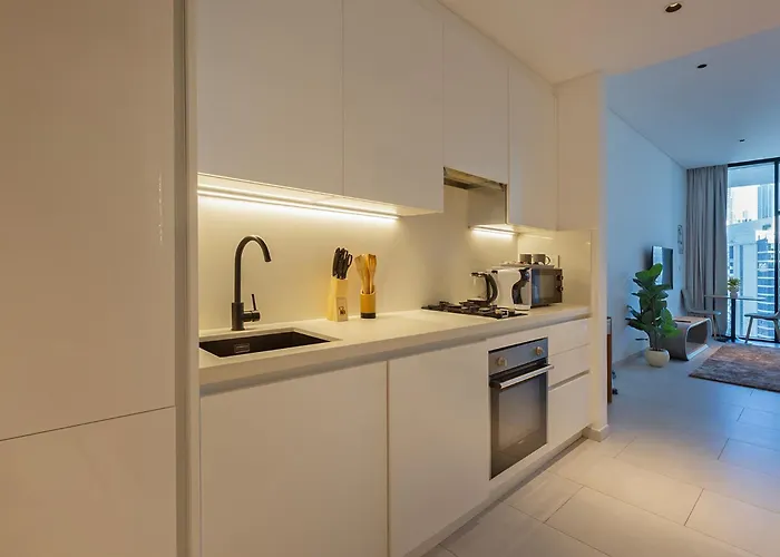 Burj & Beyond - Luxury Stay With Burj Khalifa View