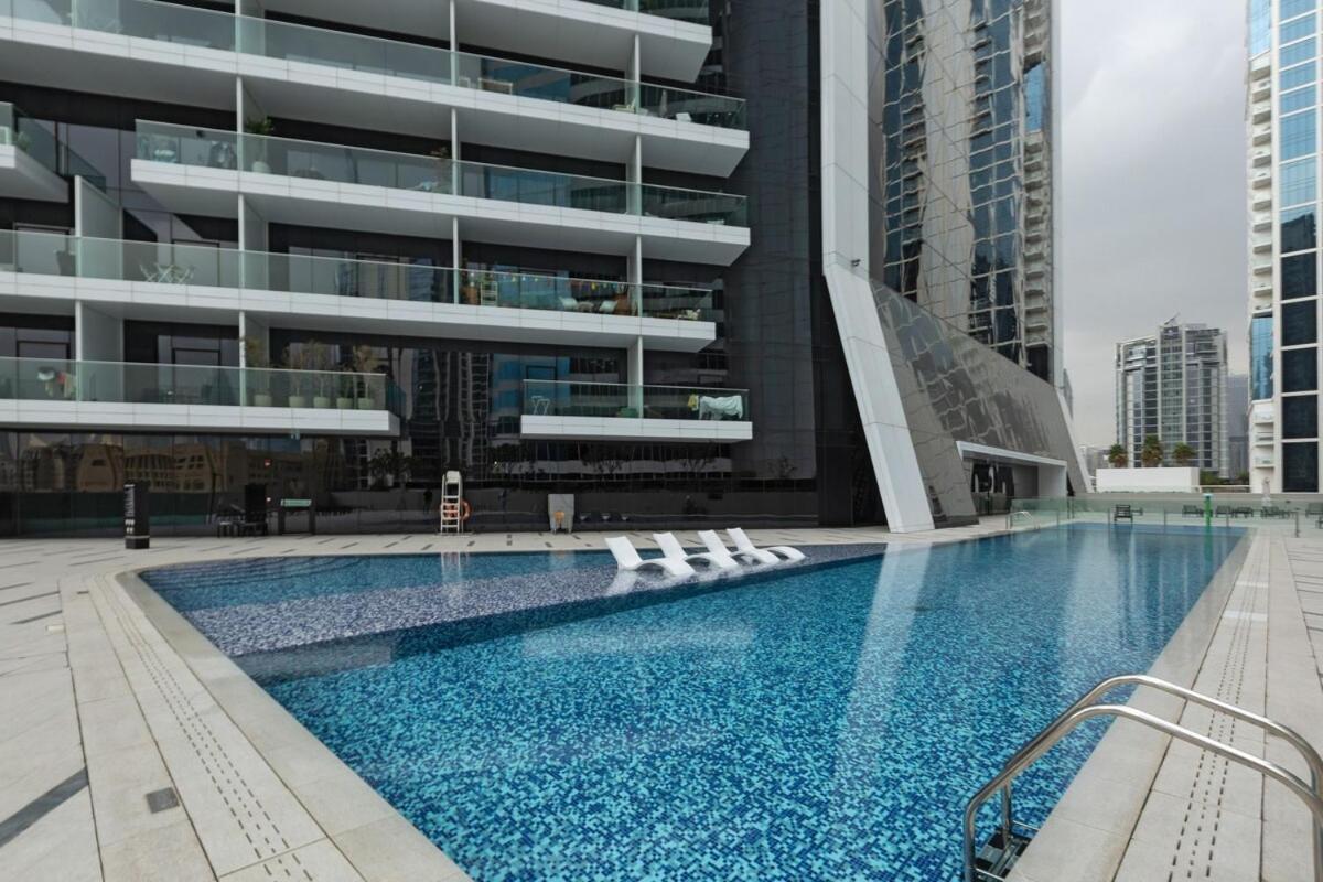 Burj & Beyond - Luxury Stay With Burj Khalifa View Apartment
