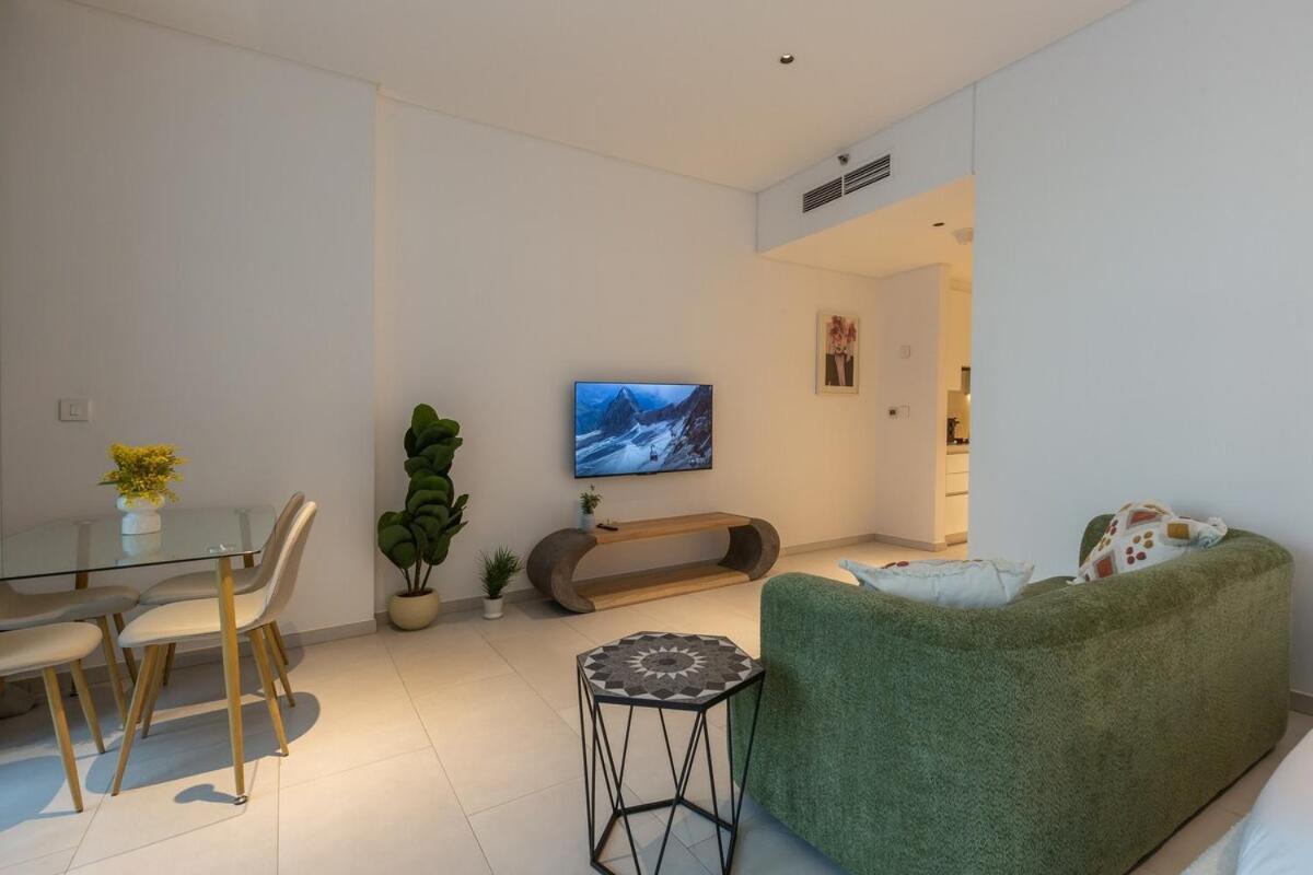 Burj & Beyond - Luxury Stay With Burj Khalifa View Dubai