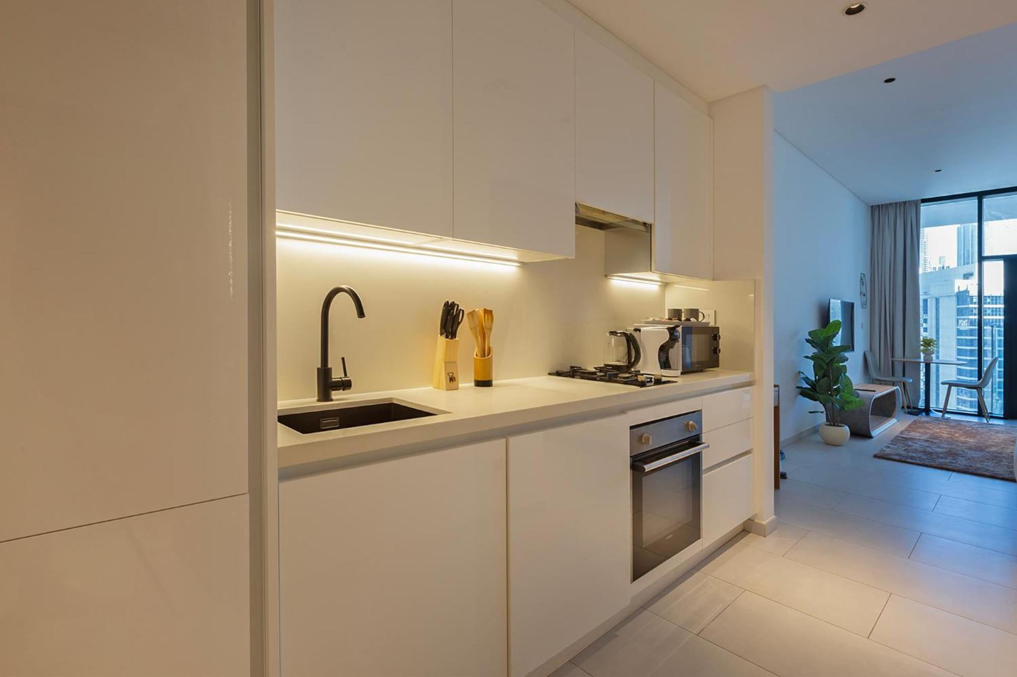 Burj & Beyond - Luxury Stay With Burj Khalifa View Apartment *